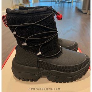 HUNTER Wanderer Short Sherpa Snow Boot